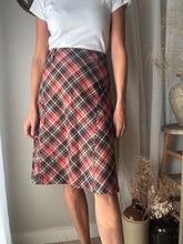 Load image into Gallery viewer, Vintage Beige Red Black Plaid Midi Skirt
