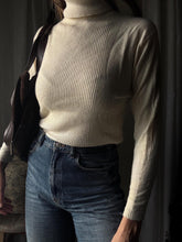 Load image into Gallery viewer, Vintage Virgin Wool Off White Knit Turtleneck Sweater
