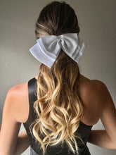 Load image into Gallery viewer, Vintage White Bow Hair Ribbon Clip
