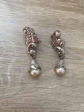 Load image into Gallery viewer, Vintage 90s Silver Pearl Drop Earrings

