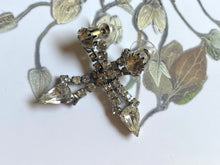 Load image into Gallery viewer, Vintage 90s Rhinestone Drop Earrings
