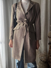 Load image into Gallery viewer, Vintage Light Brown Long Coat Notched Collar
