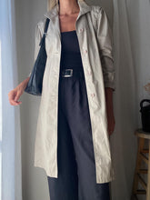 Load image into Gallery viewer, Vintage London Fog Classic BeigeTrench Coat Petite
