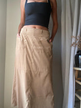 Load image into Gallery viewer, Vintage Long Low Rise Khaki Beige Maxi Skirt with Pockets
