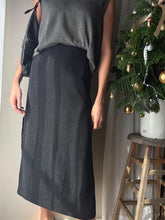 Load image into Gallery viewer, Elegant Vintage Long Black Midi Skirt

