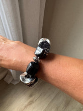 Load image into Gallery viewer, Vintage Black Silver Large Chunky Bead Bracelet
