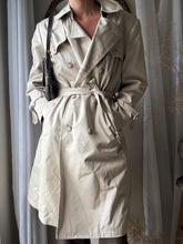 Load image into Gallery viewer, Vintage Classic Beige Cotton Blend Trench Coat with Removable Lining
