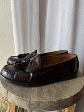 Load image into Gallery viewer, Vintage Oxblood Maroon Burgundy Leather Men's Loafers
