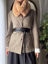 Load image into Gallery viewer, Secondhand Faux Fur Collar NWT
