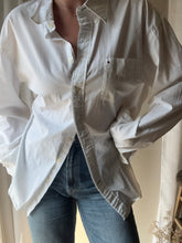 Load image into Gallery viewer, Vintage White Tommy Hilfiger Oversized Button Up Shirt
