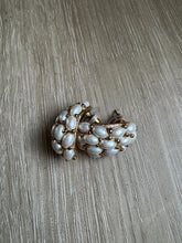 Load image into Gallery viewer, Vintage 80s 90s Multi Pearl Gold Statement Earrings
