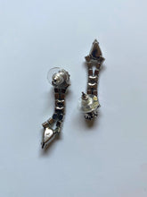 Load image into Gallery viewer, Vintage 90s Rhinestone Drop Earrings
