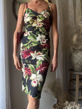 Load image into Gallery viewer, Vintage Hawaiian Floral Print Dress: Ruched Bodycon Cotton Blend
