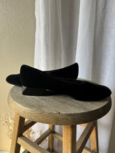 Load image into Gallery viewer, Vintage Classic Timeless Black Velvet Square Toe Low Heel Kitten Heel Flat
