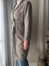Load image into Gallery viewer, Vintage Light Brown Long Coat Notched Collar
