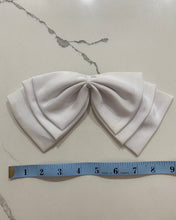 Load image into Gallery viewer, Vintage White Bow Hair Ribbon Clip
