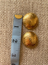Load image into Gallery viewer, Vintage 90s Gold Plaid Textured Embossed Circle Statement Earrings
