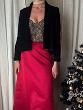Load image into Gallery viewer, Vintage Black Velvet Cropped Open Jacket
