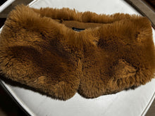Load image into Gallery viewer, Secondhand Faux Fur Collar NWT

