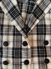 Load image into Gallery viewer, Vintage Cropped Black &amp; White Plaid Blazer
